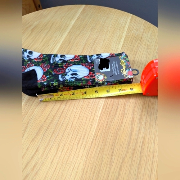 NWT Ed Hardy Cushioned Crew Socks Skulls, Tigers, Roses/Corps Black & Grey Plain - Picture 13 of 16